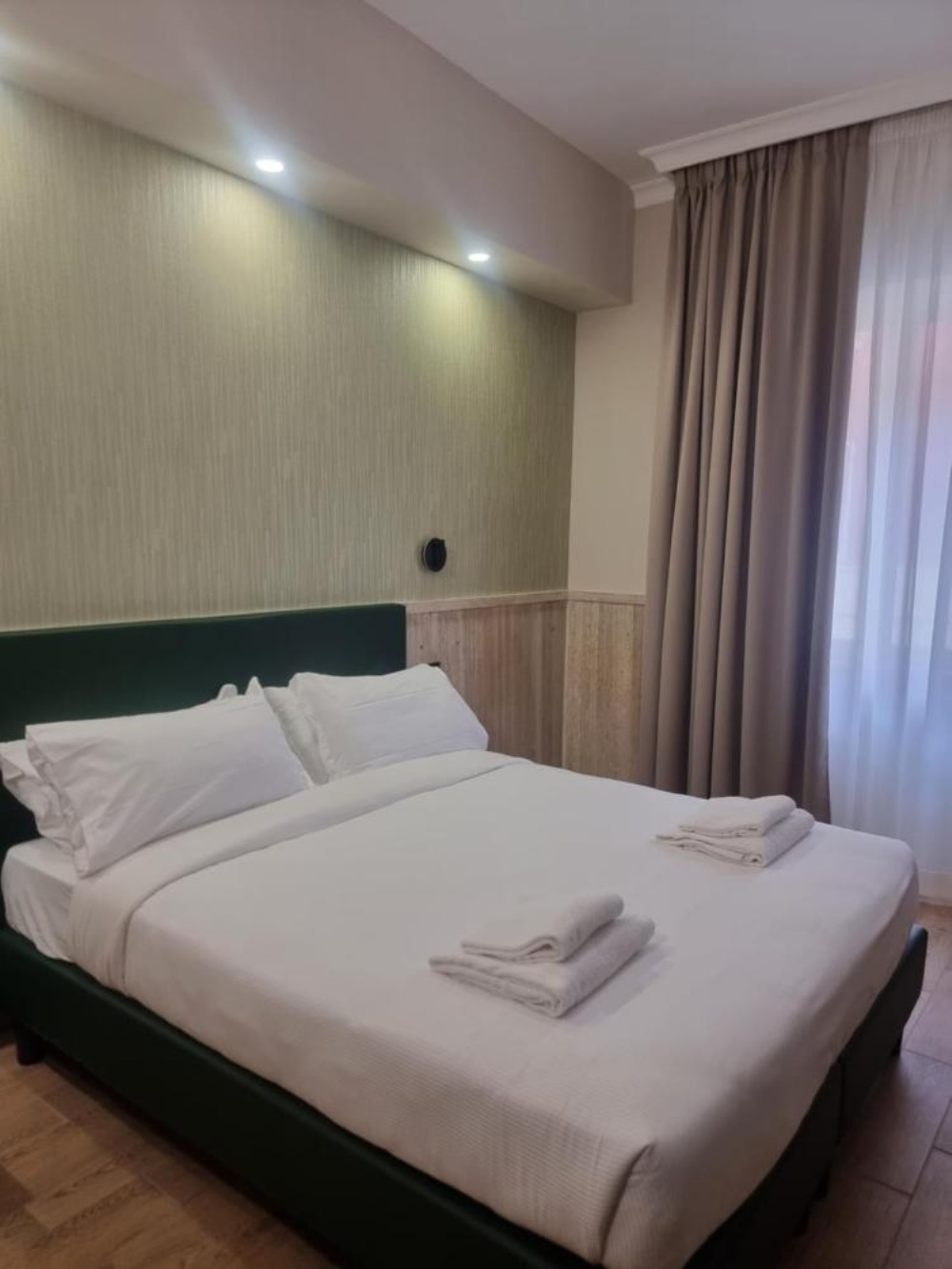 Single Room - Disability Access