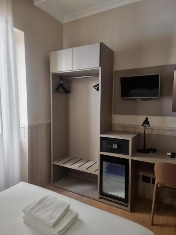 Hotel Pyramid 7